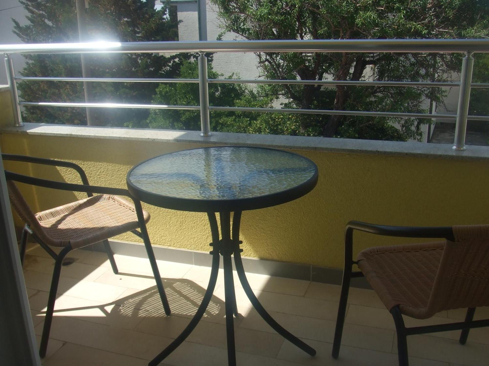 Apartments Diva Новаля Екстер'єр фото