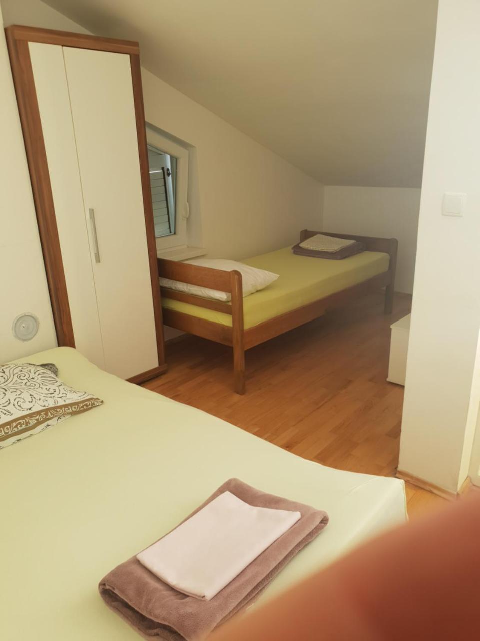 Apartments Diva Новаля Екстер'єр фото